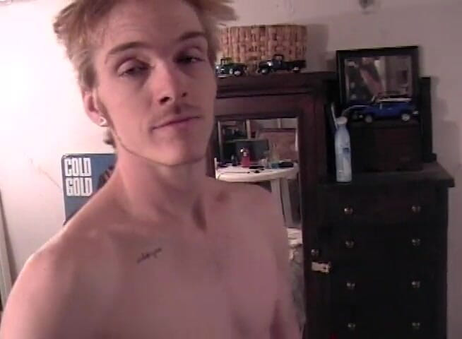 Jay's Amateur Straight Guys: KC pancut semasa dijilat pantatnya!