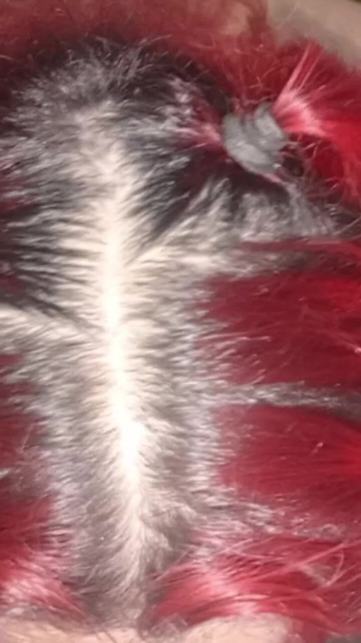 Ladyboy69: VEDERE LA PERSOANA 1 cu muie de la o femeie frumoasă...