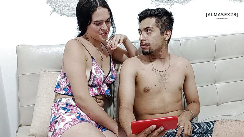 Robert sex: Saya ditinggalkan bersendirian dengan abang tiri saya sehingga dia menarik...