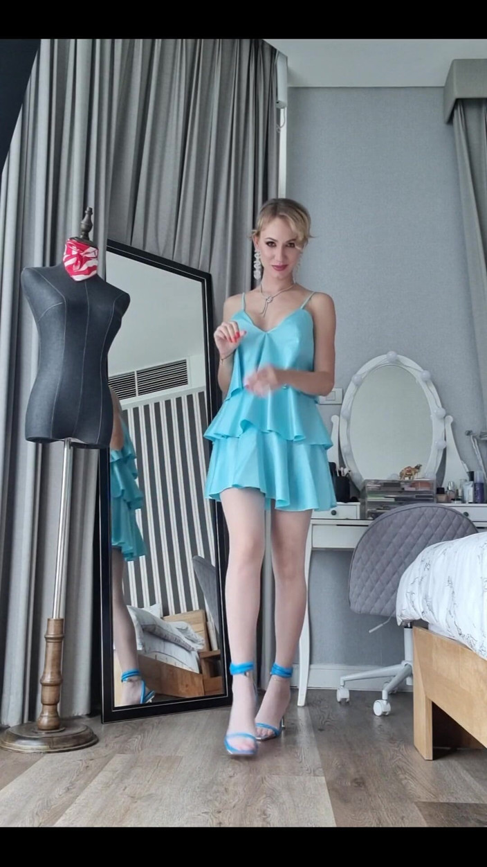 Angel The Dreamgirl: Robe bleue