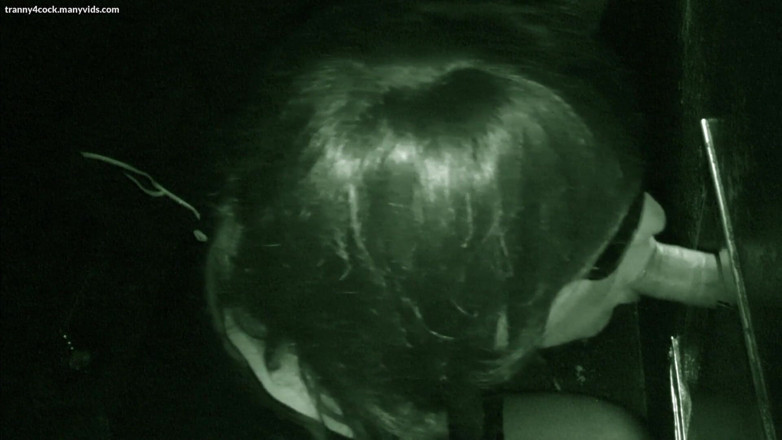 Tranny 4 cock: Disparo nocturno - gloryhole - escapadas 1