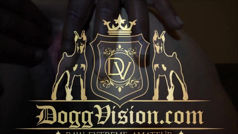 DoggVision: 2 preñadas para puta culona