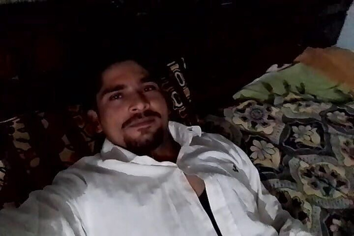 Thakursammy: Desi quente garoto mostrando seu pau bonito