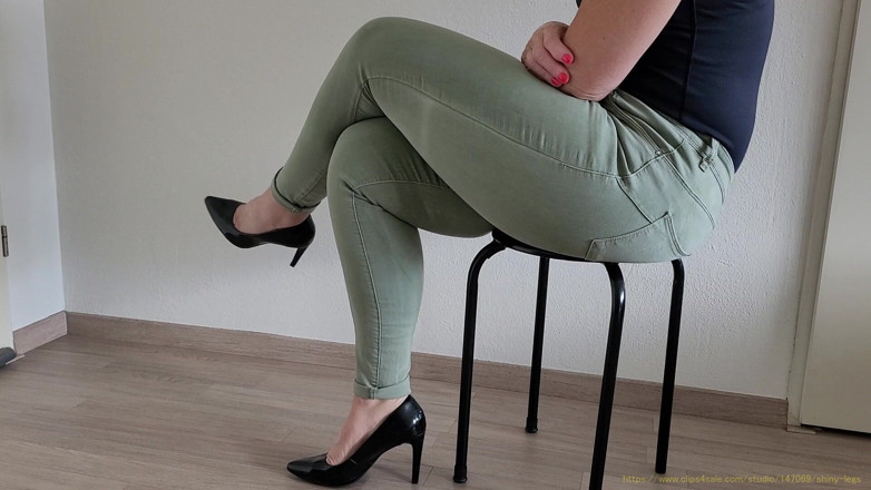 MisS Angel: Green Thight Sexy Jeans and High Heels