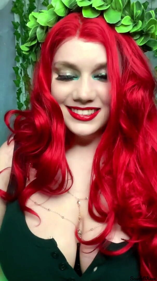 Scarlet Vixen: The Birth of Poison Ivy
