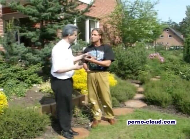 Porno Cloud: N'oubliez pas mamie quand tu es sexy
