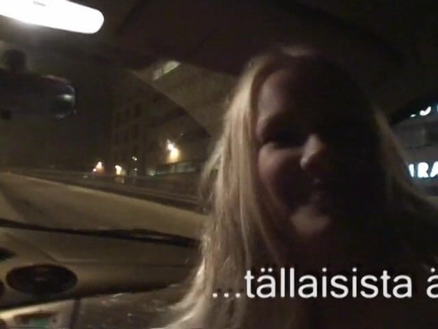 Radical: Finse realityporno - blonde 19-jarige tiener geneukt