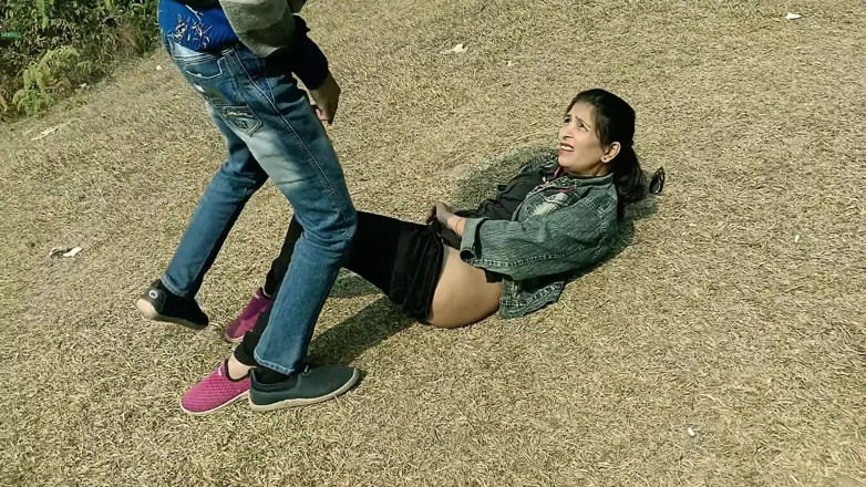 Anjalisingh_sexy: 18 år gammal indisk college pojke het sex med mogen Desi...