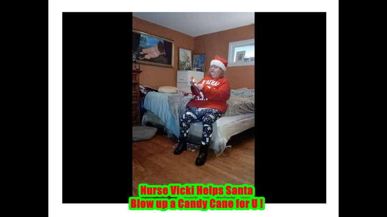 BBW nurse Vicki adventures with friends: Sestra Vicki kouří Obrovský Candy Cany pro Santu!