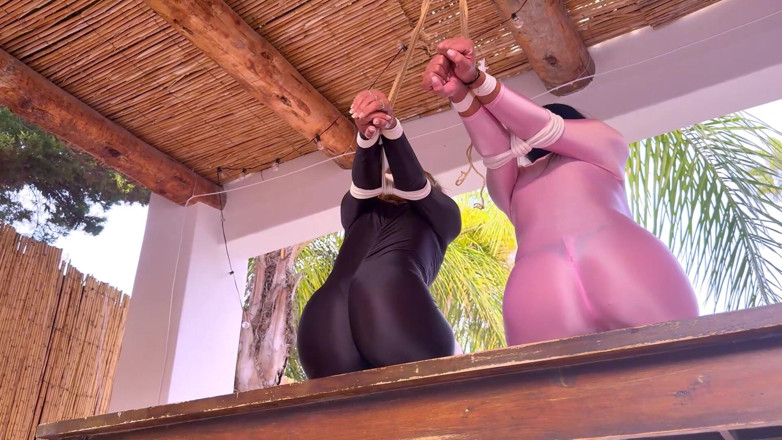 Latina Fetish: Courtney, Renee en Emma betrapt, vastgebonden en blootgesteld (HD)