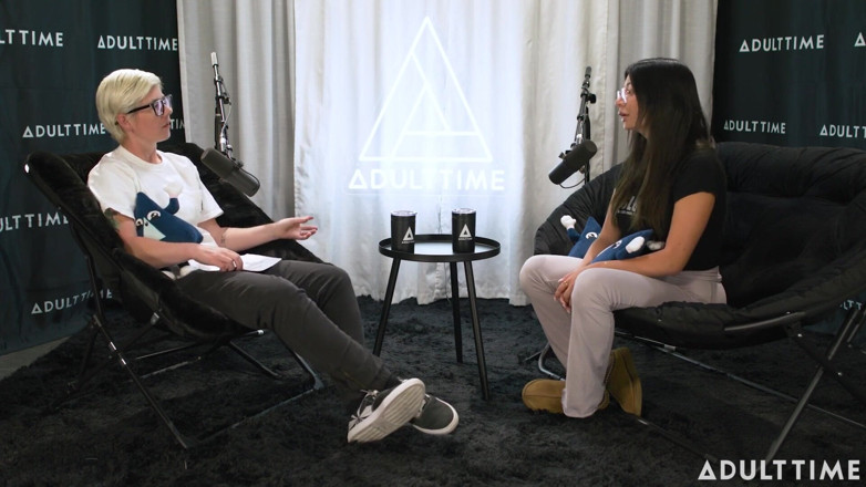 Adult Time Podcast: Cami strella selamat dari sekte, ketenaran tiktok, dan non-monogami | Podcast...