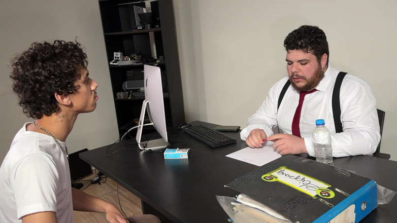 Dirty tricks gays: The Chubby Guy Put the Employee to Work Hard Under...