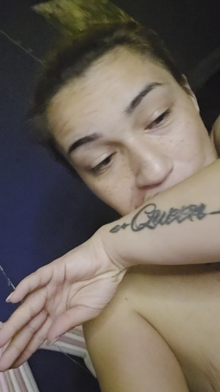 m's Bossy: Oral seks kraliçesi nasıl yapıldığını gösteriyor