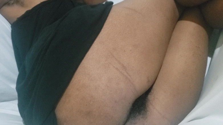 Lovemina: Pantat eboni dikongkek kecantikan dalam HD mentah - badan bengkung, sudut...