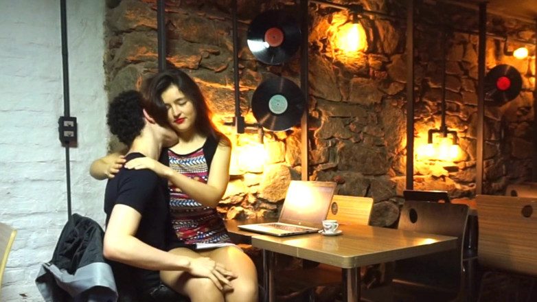 Kyle Smith: Thư ký thích cà phê với tinh dịch. Latte của...