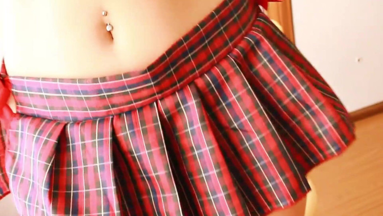 Argentina Latina Amateurs: Ma demi-sœur sexy à gros cul joue avec des stylos dans...