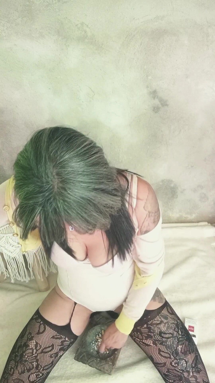 Casia Castro: Full mun
