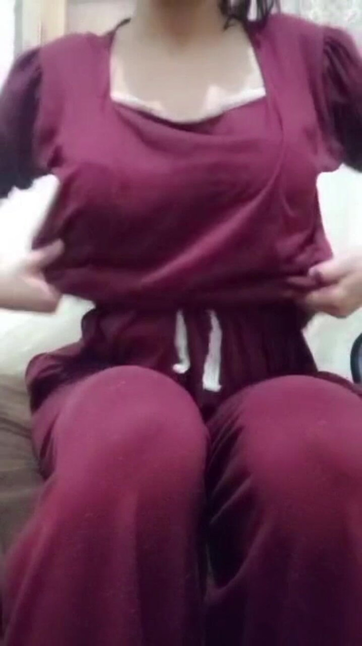 Amiramodel: Masturbation