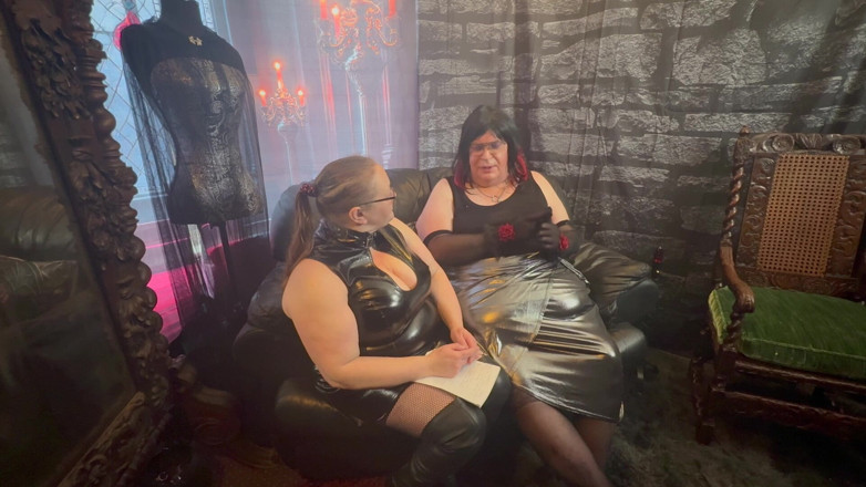 Aaexperinces trans: Domina Satana Stephanie-nicole TV ile röportaj yapıyor