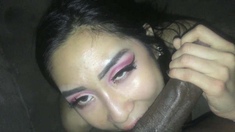 Jack Blaque: Eva Yi lagi asik nyepong kontol