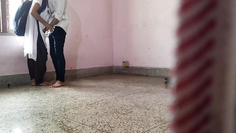 Fantacycutting: There Is a College Girl in My Room.
