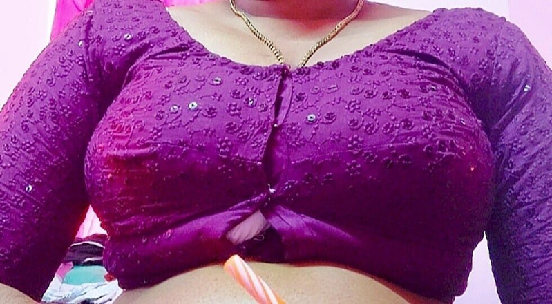 Desi Mohini: Деревенская девушка в Сари