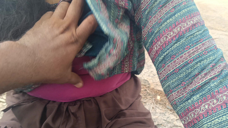 Magilmathi: Swipe Pussy White Cream