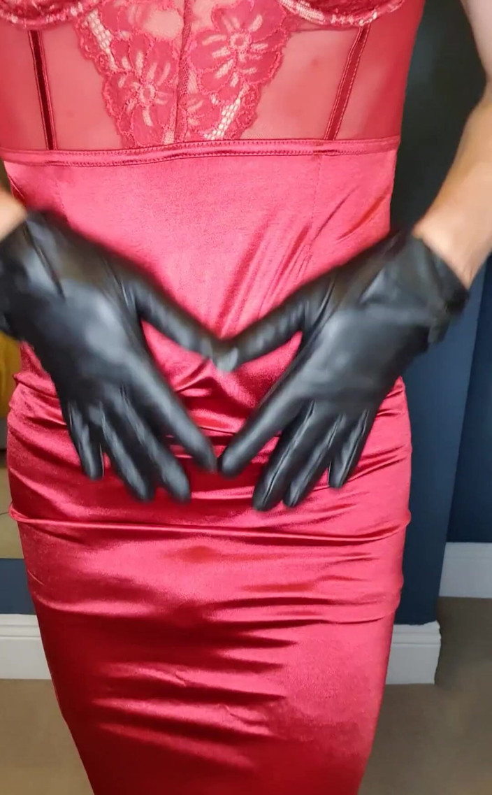 JessicaXD: Innamorata di questo vestito, non vedo l'ora di scivolare in...