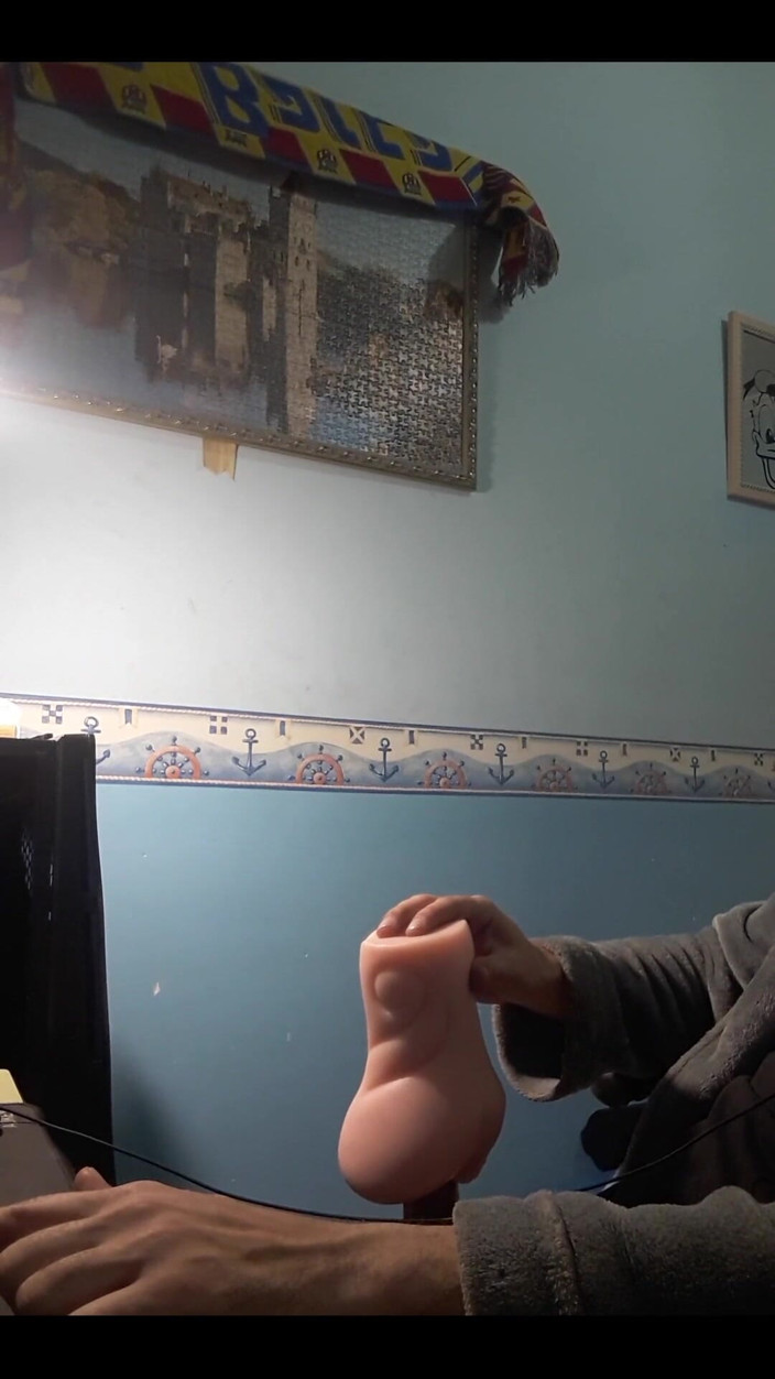 The girls' cave of fear: Běž ve vzduchu