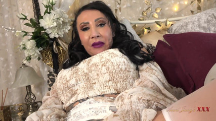 Aunt Judy's XXX: AuntjudysXXX - la tua matrigna tettona matura nicole dupapillon ti fa...