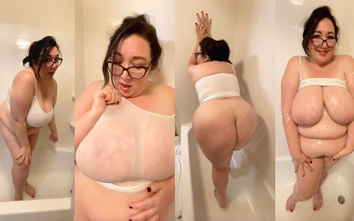 cutejayne: Tante semok dengan kemeja basah lagi mandi