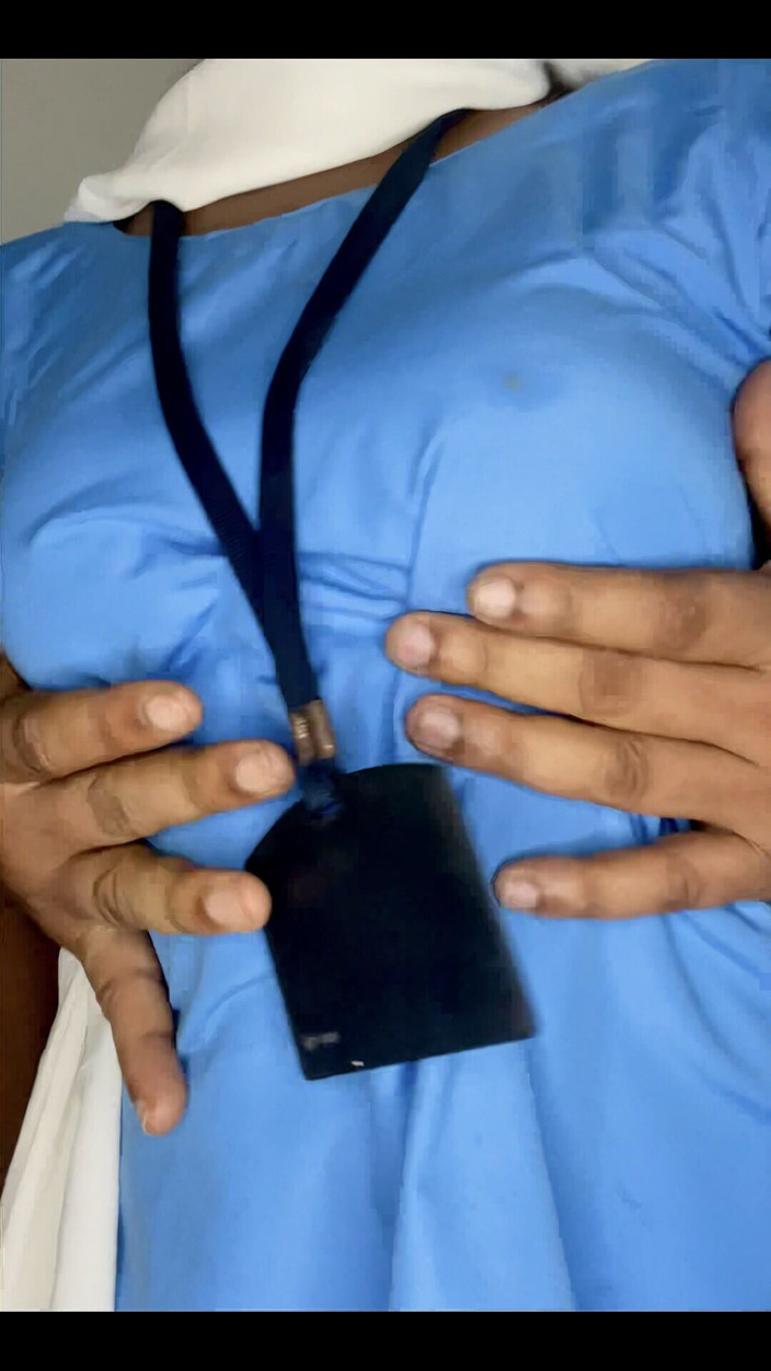 Desi girl riya: Awek kolej India mengongkek teman lelakinya buat kali pertama