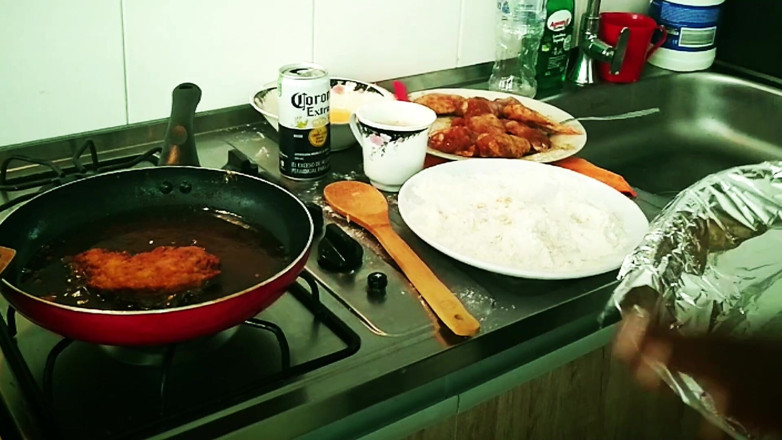 Uncut Lil Midget and Latina Freaky Friends: Pablon3grobar - cuisine avec la reine de la gorge