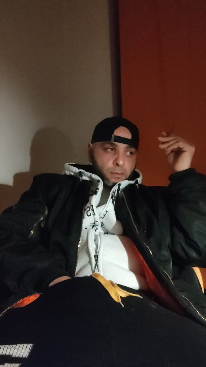 SmokedAlloy2: Dirtyjunkbro se plictisește, caută prieteni