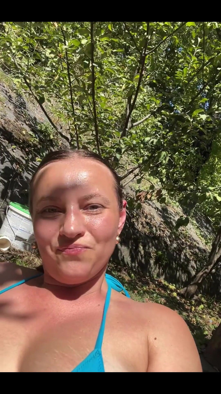 Crypto Mommy: Helppp Gagica mea plictisitoare