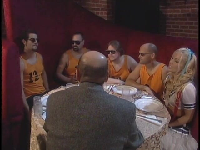 Babe Stars: La troia bionda viene leccata e penetrata dopo cena