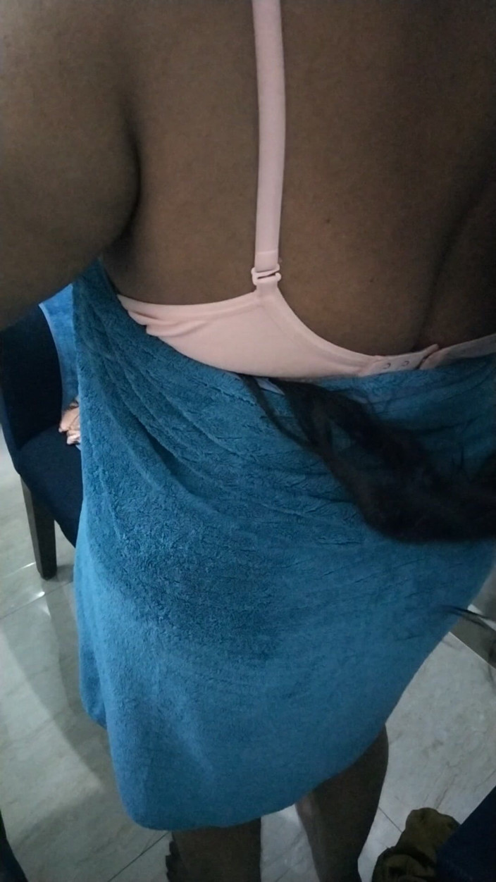 Benita sweety: Dans fierbinte cu prosop