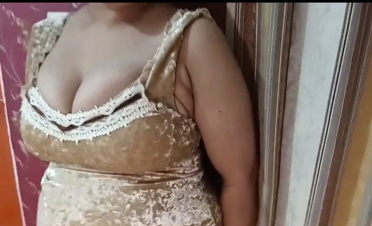 Indian olo sex: India caliente con gran culo y grandes tetas haciendo sexo...