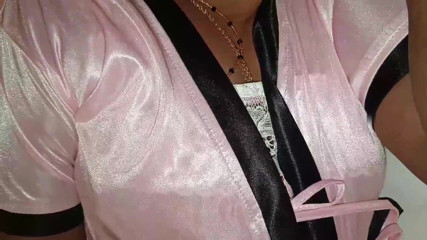 Luxmi Wife: Un beau-fils baise sa belle-mère dans la chambre -1