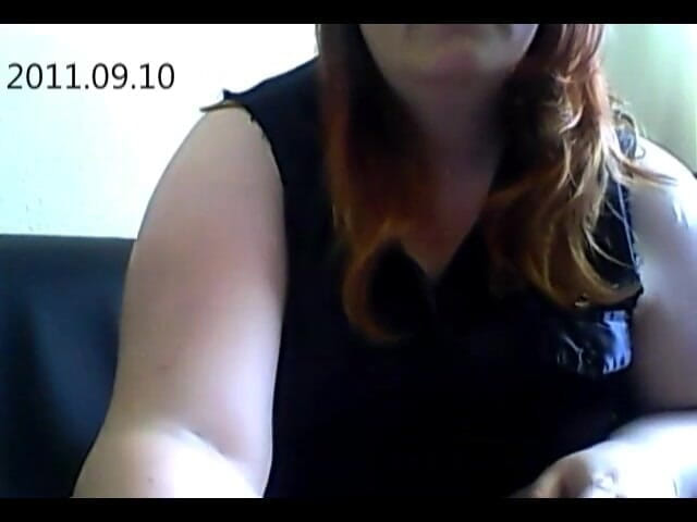 tammara big: C’est ta dominatrice sexy dans une blouse en satin sexy