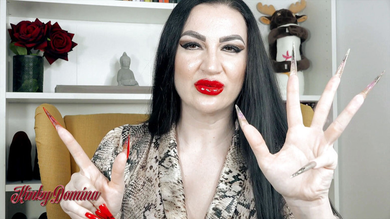 KinkyDomina: Rumunská učitelka vás okouzluje svou červenou rtěnkou