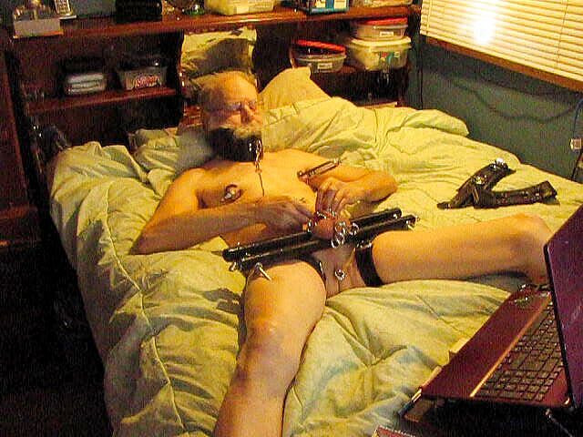 Fastninja's studio: BDSm-spiele