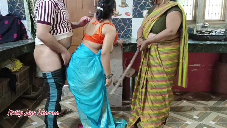 Hotty Jiya Sharmaa: Kiran la bhabhi se fait baiser par son propriétaire pour...