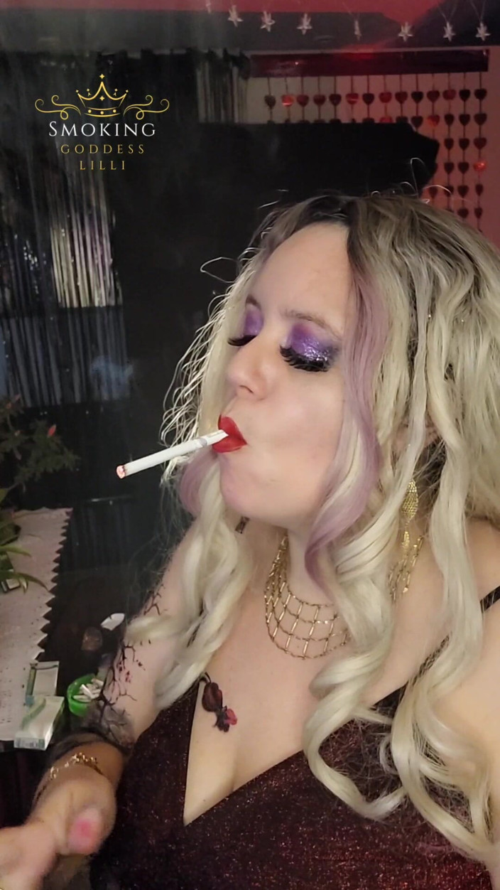 Lilli Cukierek Cox: Rauchendes Marlboro