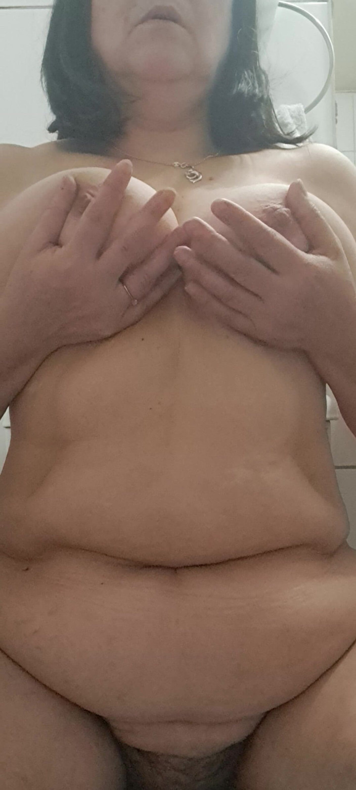 Mommy big hairy pussy: Reife Stiefmutter-Titten