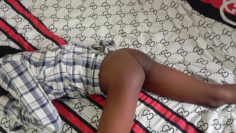 Petite Erotic Africa: Futai minunat