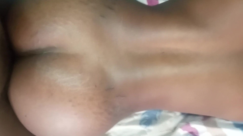 Kimspot01: 내 이복 여동생이 사정할 때까지 최고의 백샷