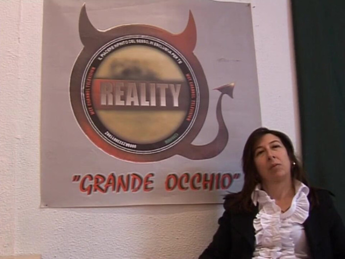 XTime Vod: Milf trío follando en el dormitorio