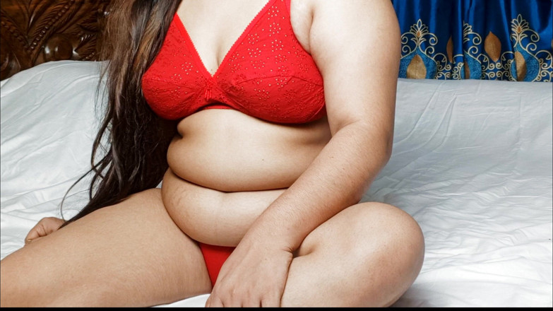 Nadiyabd: Une belle femme au foyer bangladaise se fait baiser secrètement -...