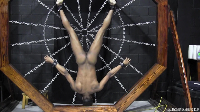 Daddy's Bondage Boys: Rt vydrží anální muka